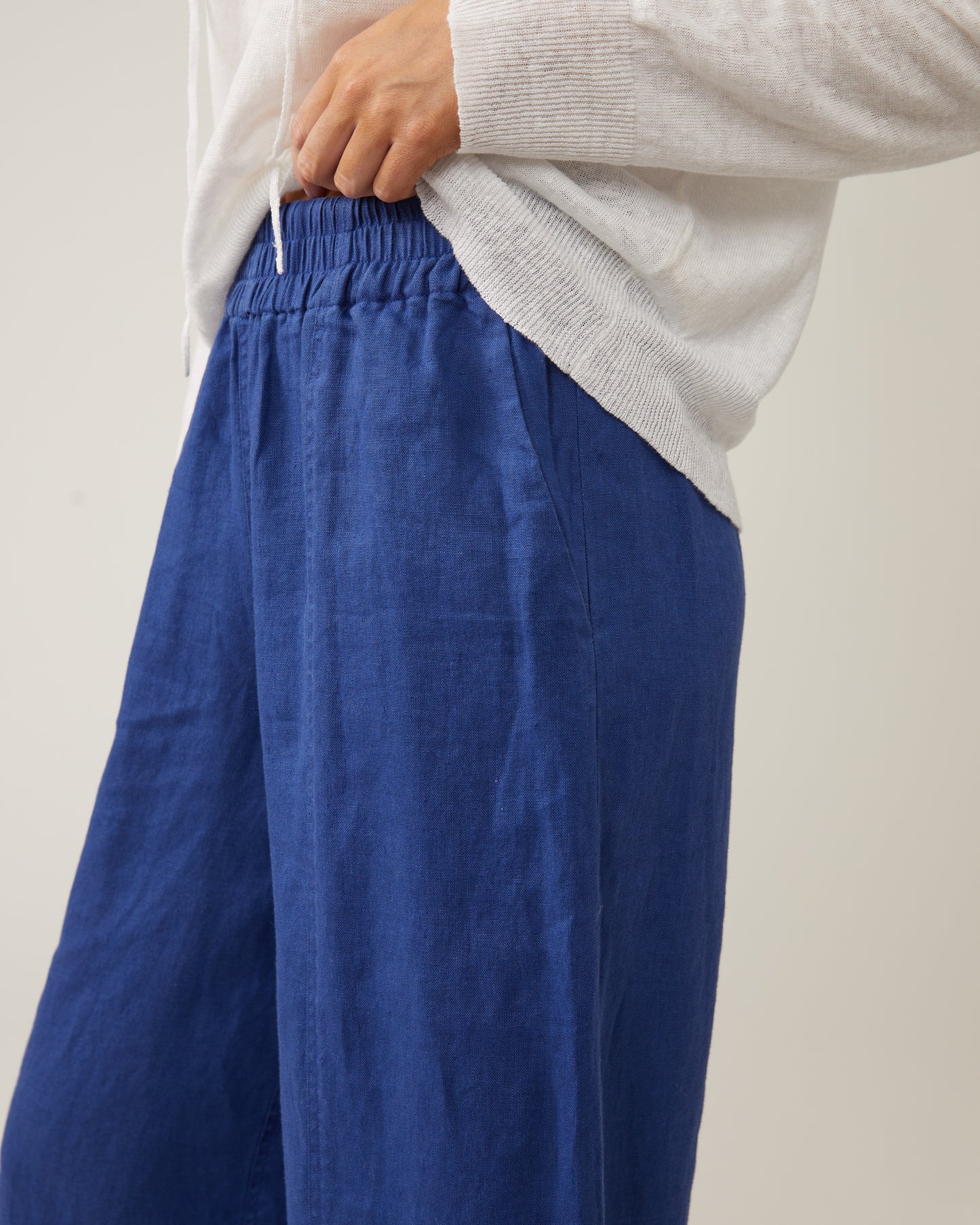 pantalon en lin large et court à taille élastiquée DOMI