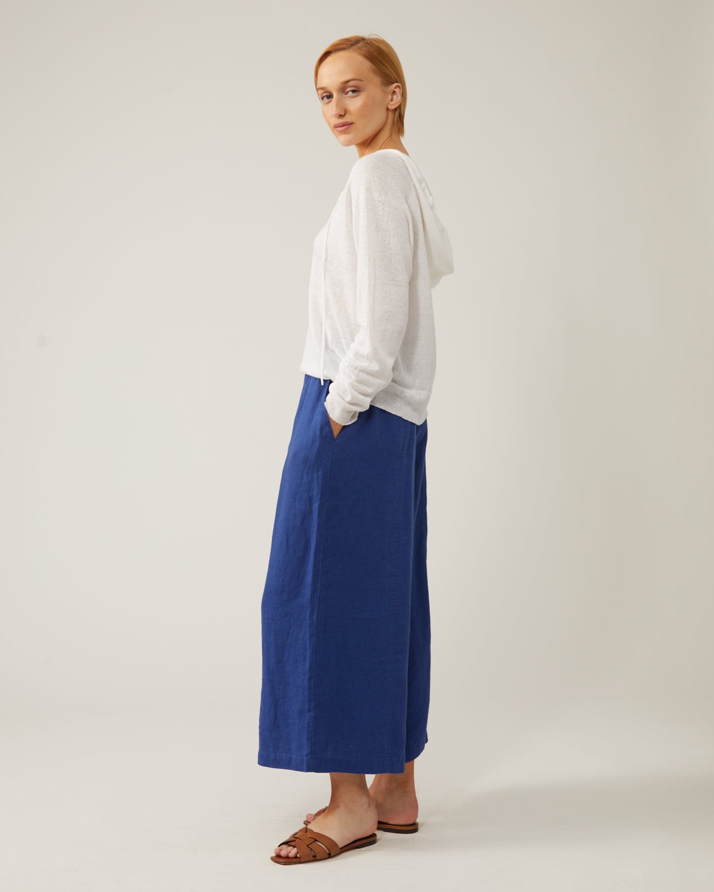 pantalon en lin large et court à taille élastiquée DOMI