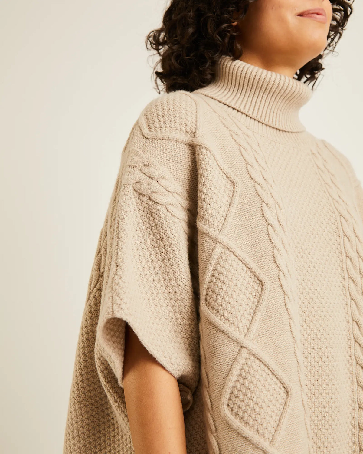 cape en laine JOYA