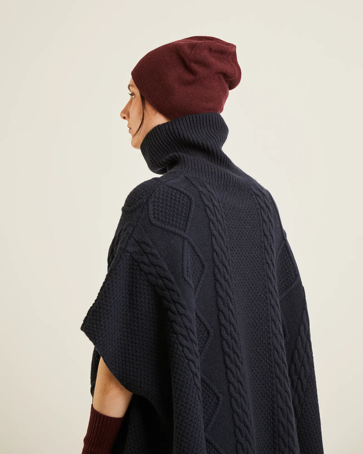cape en laine JOYA
