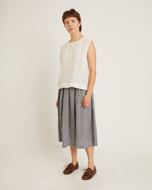 top AITANA en lin avec détails ajourés