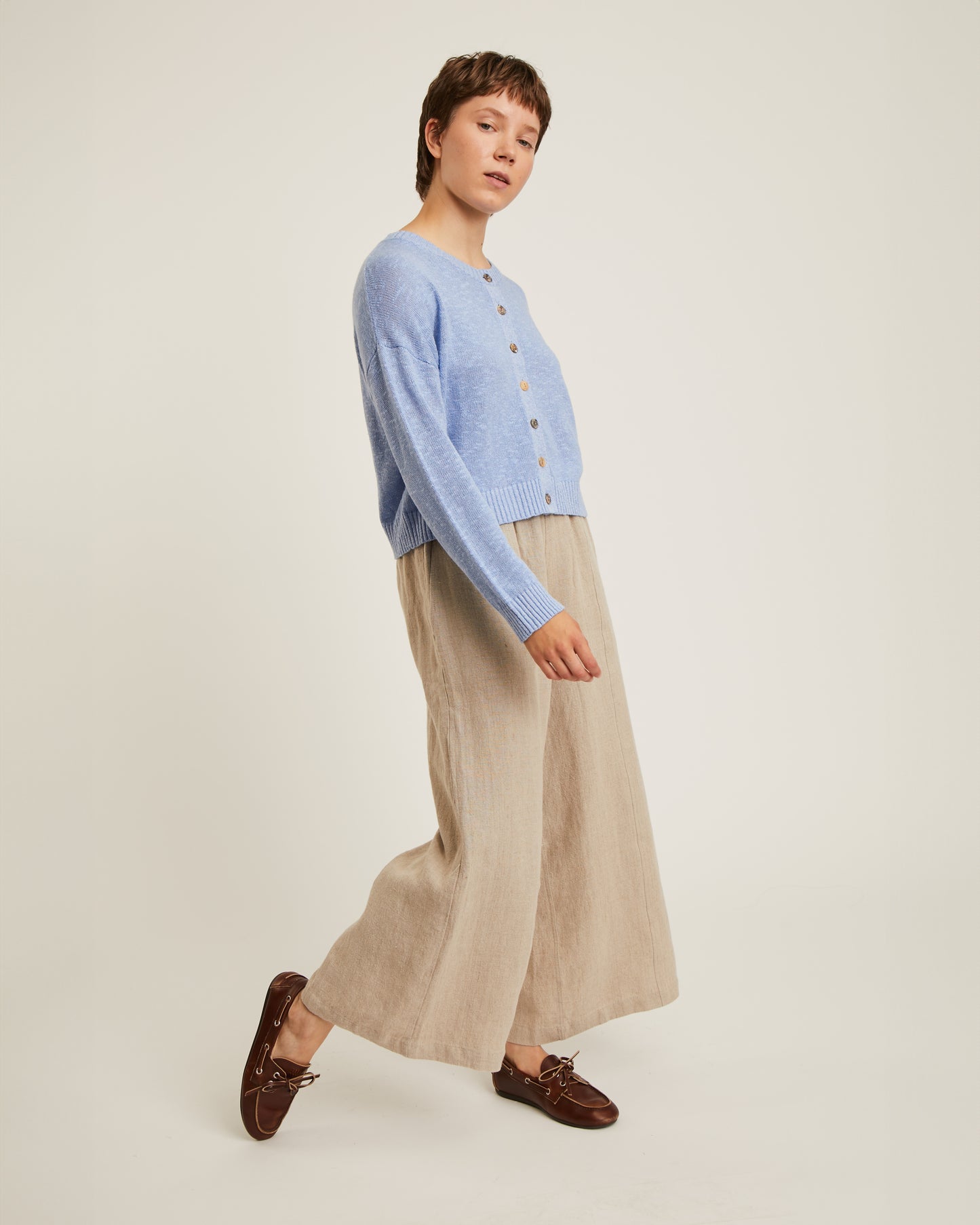 pantalon en lin large et court à taille élastiquée DOMI
